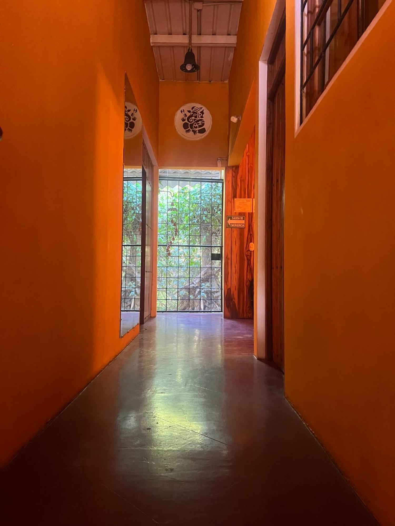 Hotel Buena Onda Backpackers à San Juan del Sur Extérieur photo